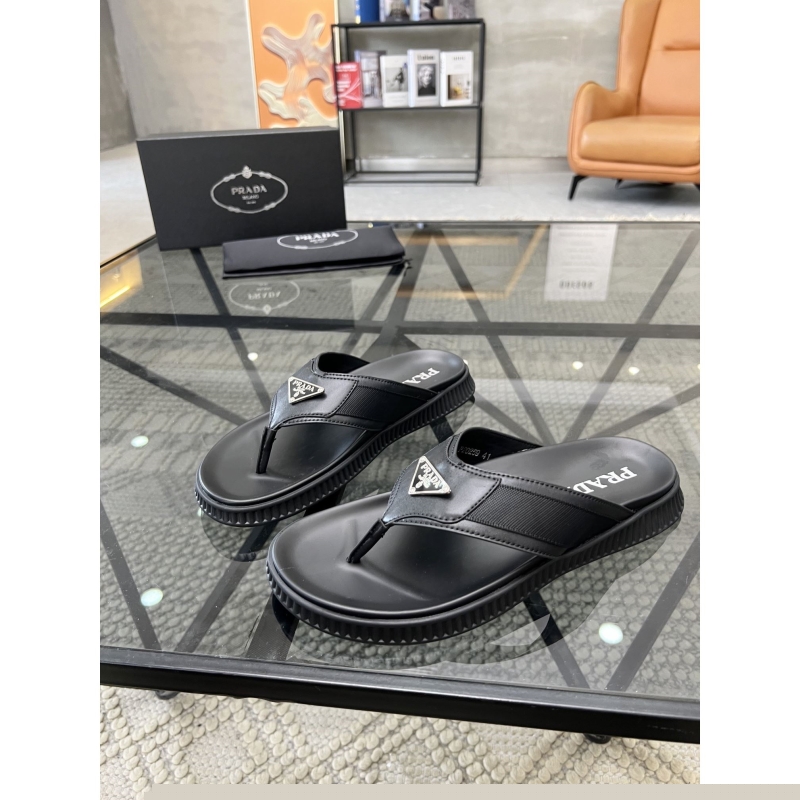 Pra*a slippers